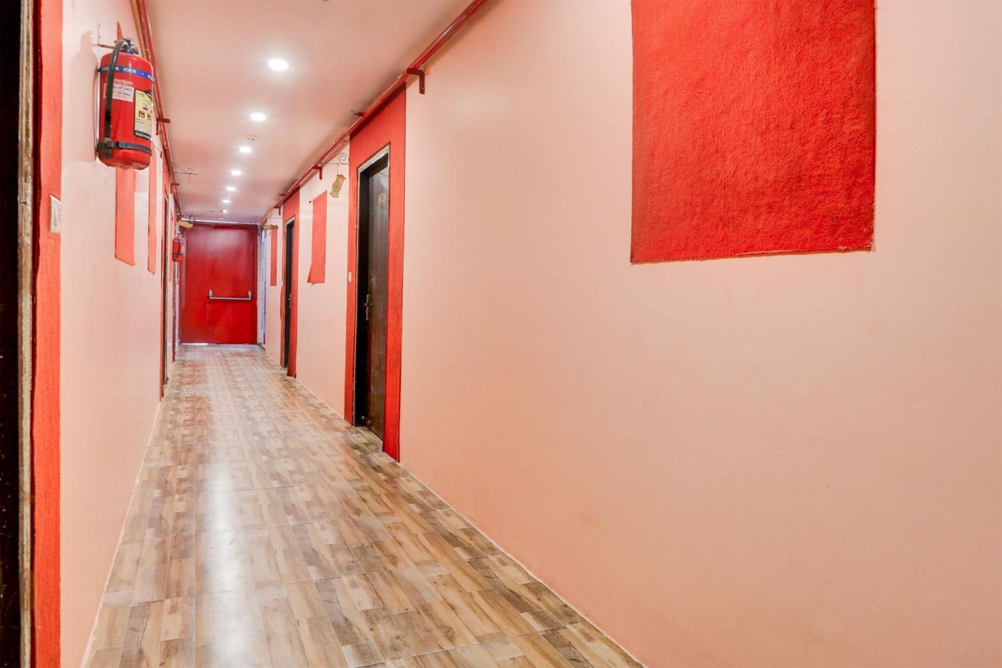 דלהי Super Hotel O S J Residency מראה חיצוני תמונה
